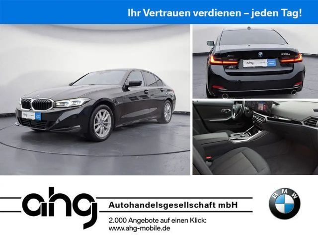 BMW 330 330e Sedan xDrive