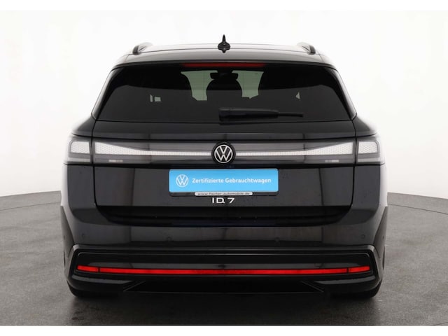 Volkswagen ID.7 Pro Tourer