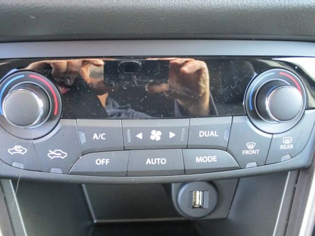 Suzuki S-Cross Hybrid