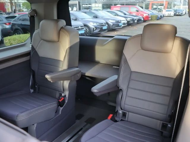 Volkswagen Multivan 2.0 TDI DSG Style T7