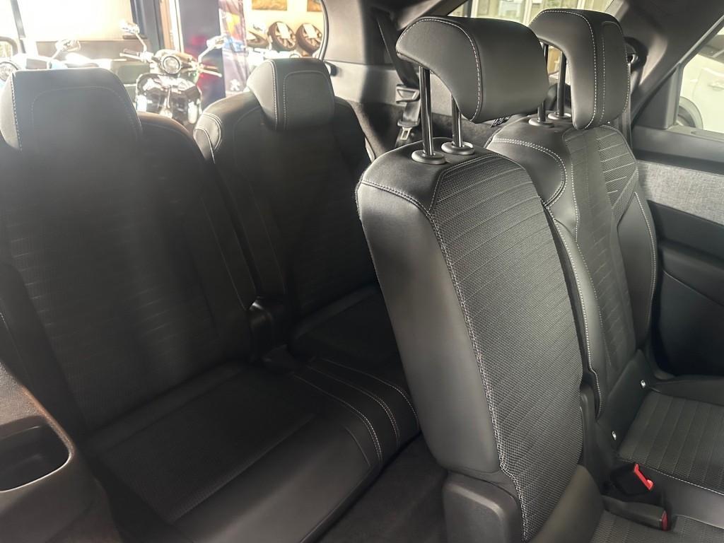 Peugeot 5008 Allure Pack Hybrid