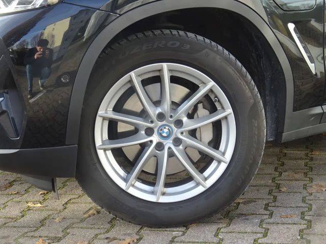 BMW X3 xDrive30e