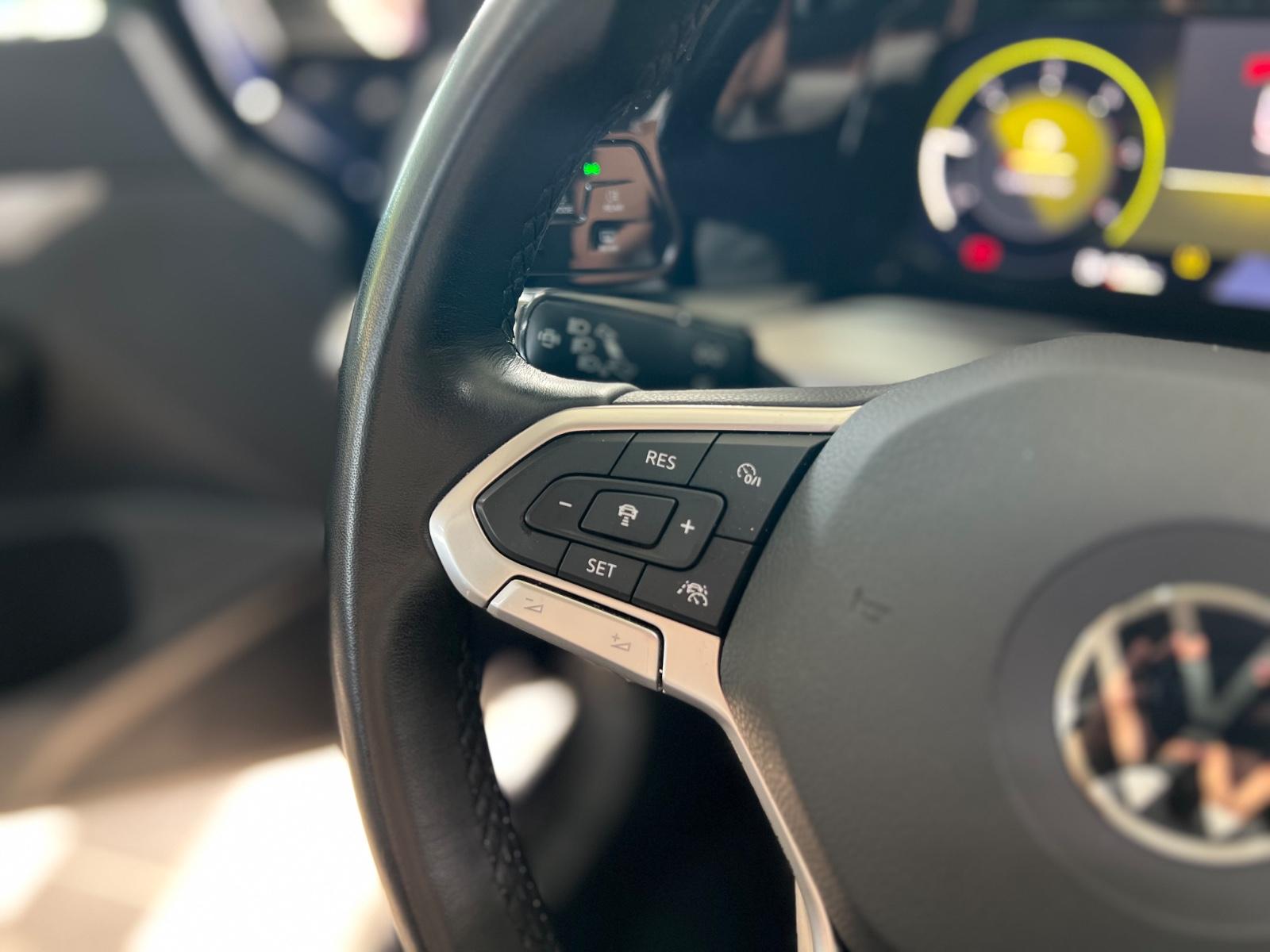 Volkswagen Golf 2.0 TDI Golf VIII Life