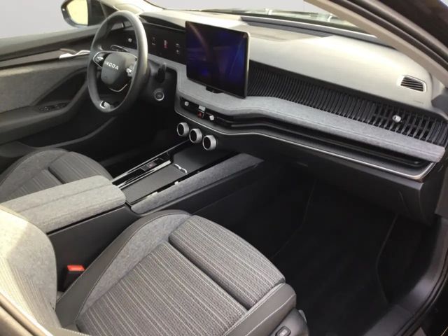 Skoda Superb 2.0 TDI Combi Selection