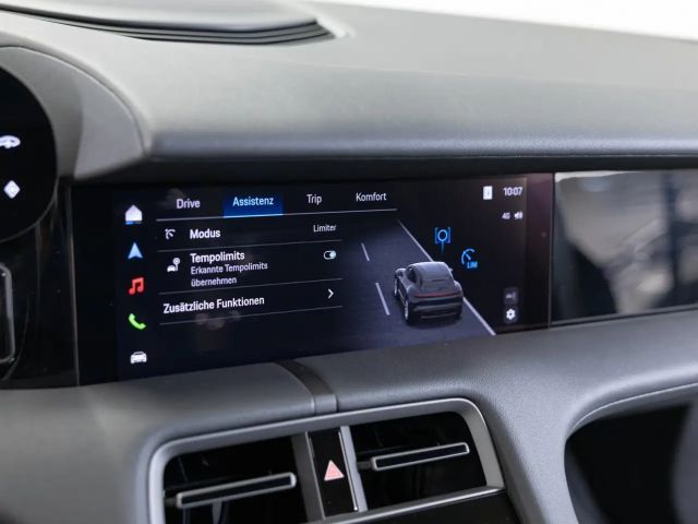 Porsche Taycan 4 Cross Turismo