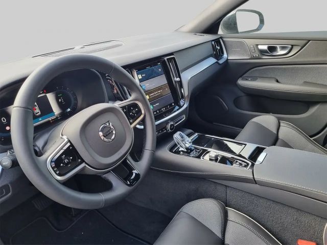 Volvo V60 Dark Plus T6