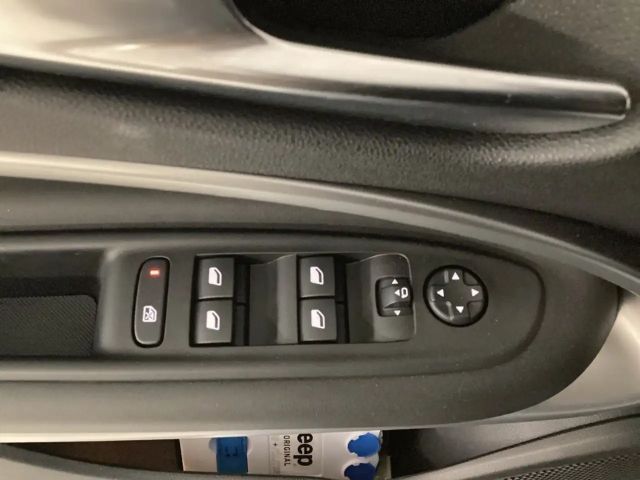 Jeep Avenger Full-Electric Summit