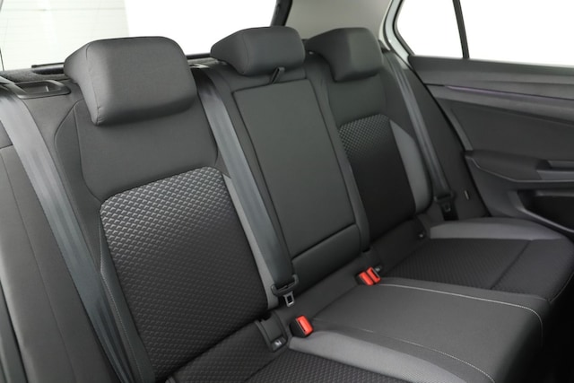 Volkswagen Golf 1.5 eTSI DSG Golf VIII