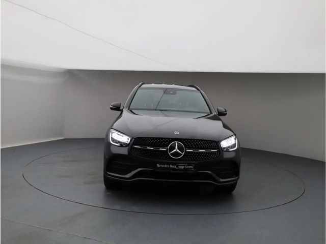 Mercedes-Benz GLC 300 4MATIC AMG Line GLC 300 d