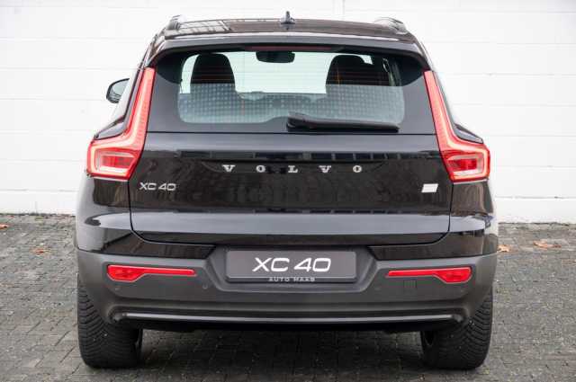 Volvo XC40 Core Recharge