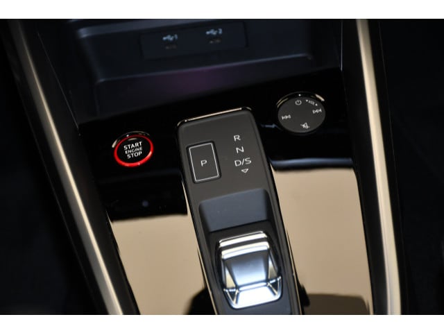 Audi RS3 Quattro S-Tronic Sedan