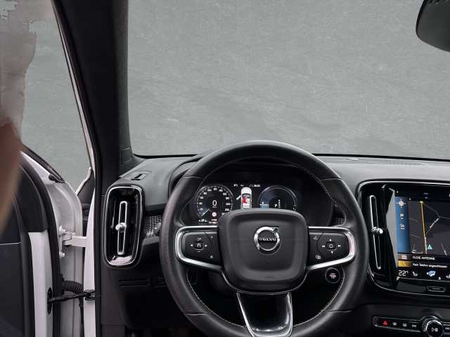 Volvo XC40 R-Design Recharge T5