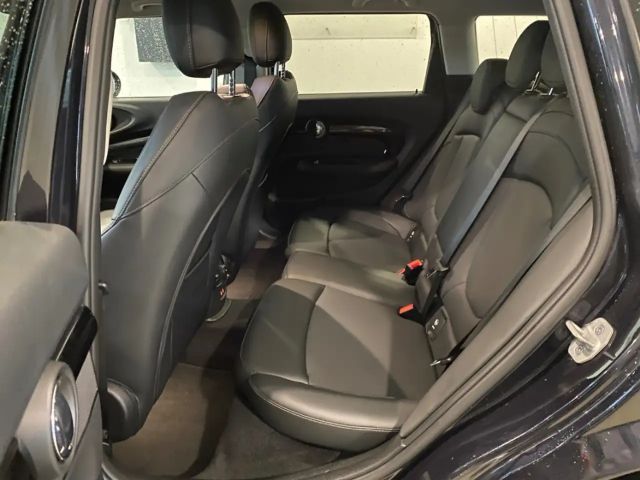 MINI Cooper Clubman Navi LED Rückfahrkamera Tempomat Sitzhzg PDC