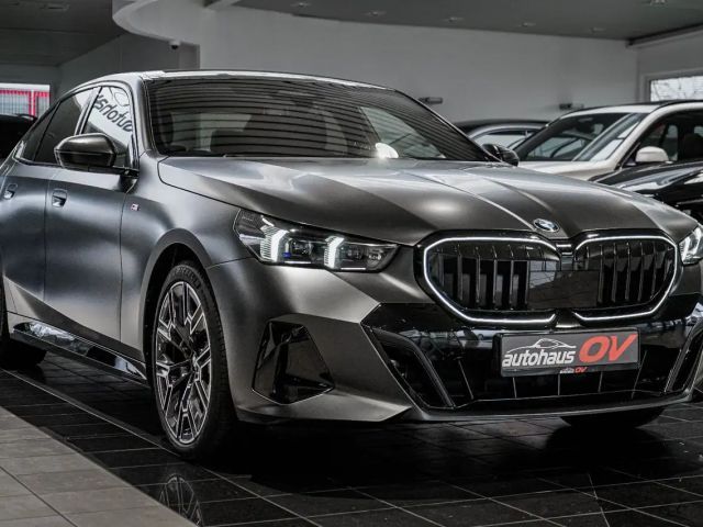 BMW 520 520d M-Sport Sedan xDrive