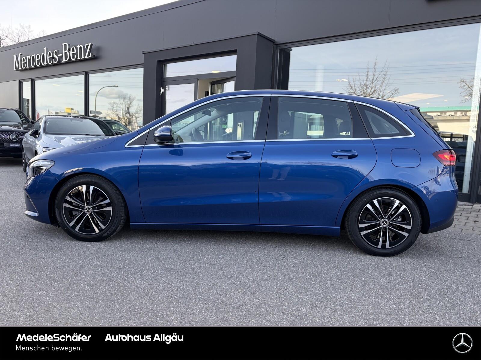 Mercedes-Benz B 200 Progressive Sedan