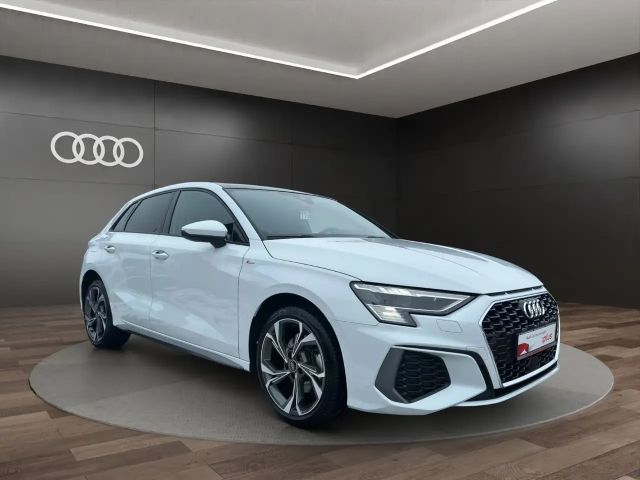 Audi A3 Hybride S-Line Sedan Sportback
