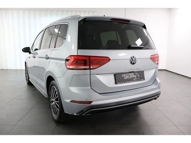 Volkswagen Touran 1.5 TSI DSG R-Line