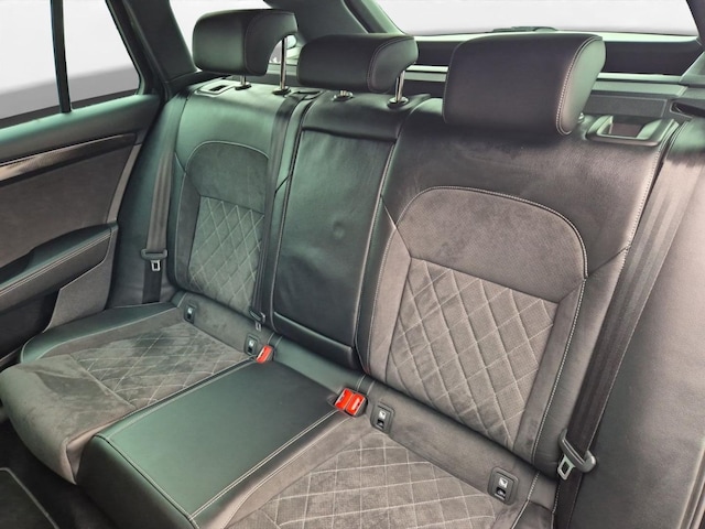 Skoda Superb 2.0 TSI 4x4 Combi Sportline