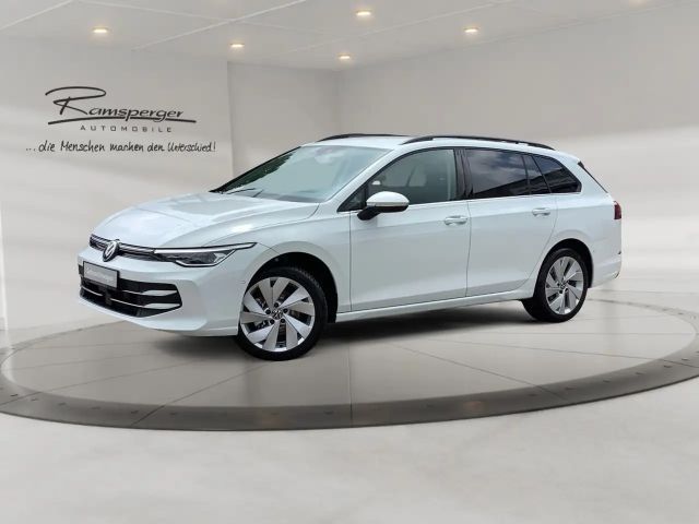 Volkswagen Golf 1.5 eTSI DSG Style Variant