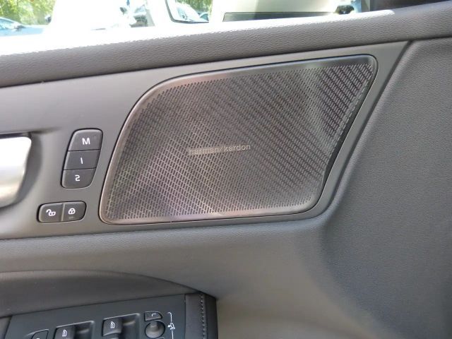 Volvo V60 Cross Country AWD Ultimate