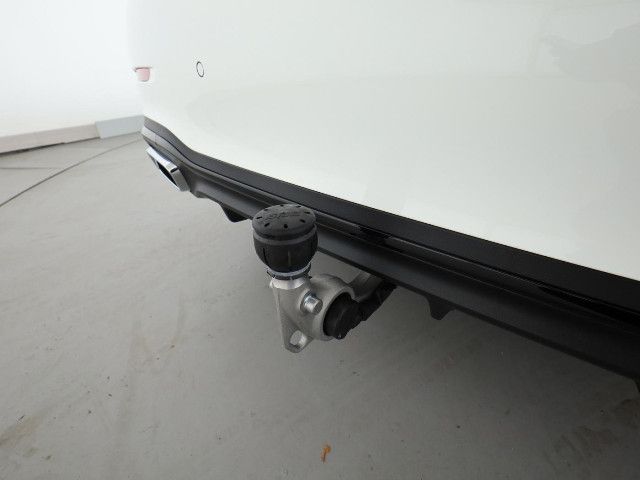 Mercedes-Benz C 200 AMG Line Sedan