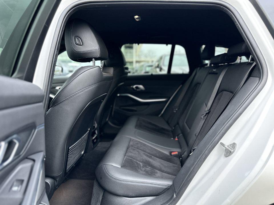 BMW 330 330e Touring
