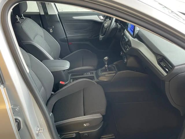 Ford Focus Cool & Connect Wagon