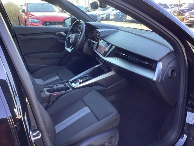 Audi A3 35 TDI S-Line S-Tronic Sedan