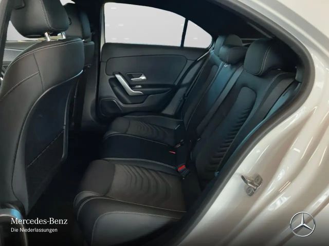 Mercedes-Benz A 200 A 200 d Progressive