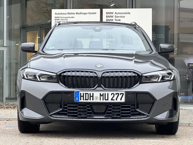 BMW 320 320d M-Sport Touring xDrive