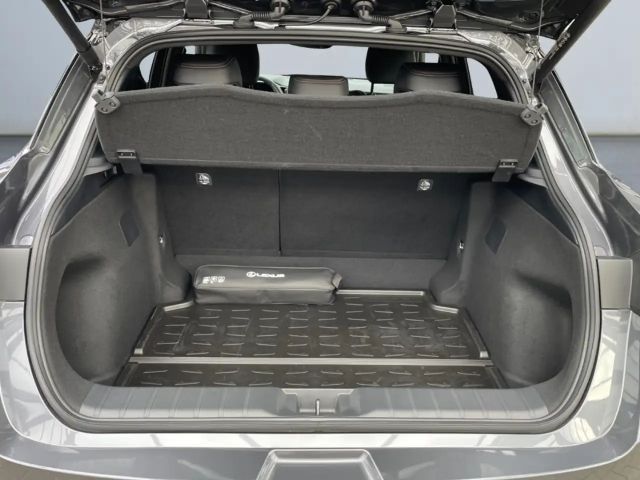 Lexus LBX 1,5 l, 136 PS CVT 4x2 5-Türer COOL Cool