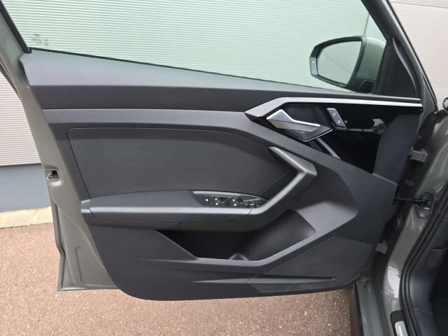 Audi A1 Citycarver 30 TFSI