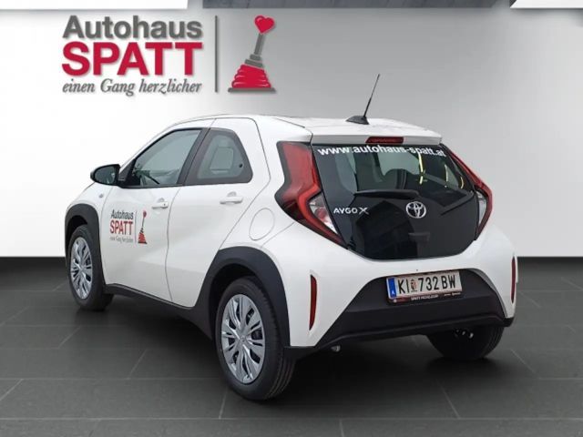 Toyota Aygo X Hatchback Play