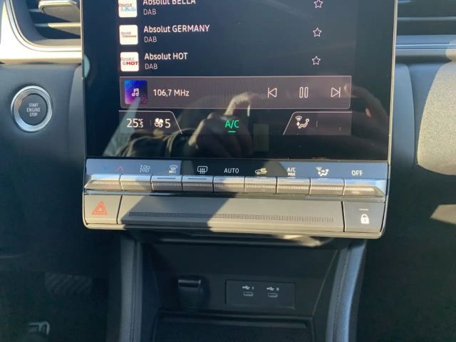 Renault Captur Hybrid Techno