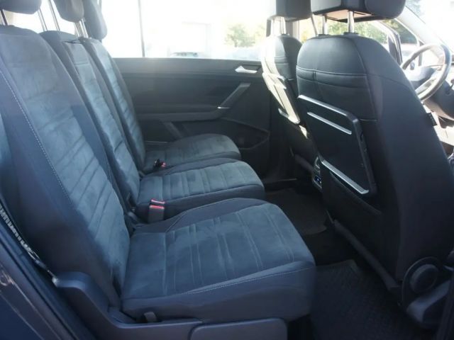 Volkswagen Taigo 1.0 TSI R-Line