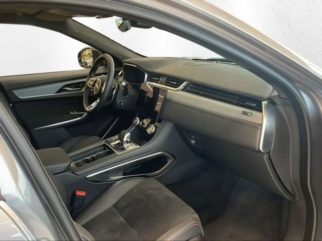Jaguar F-Pace AWD SVR