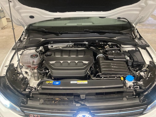 Volkswagen Golf 2.0 TSI DSG Golf VIII Style