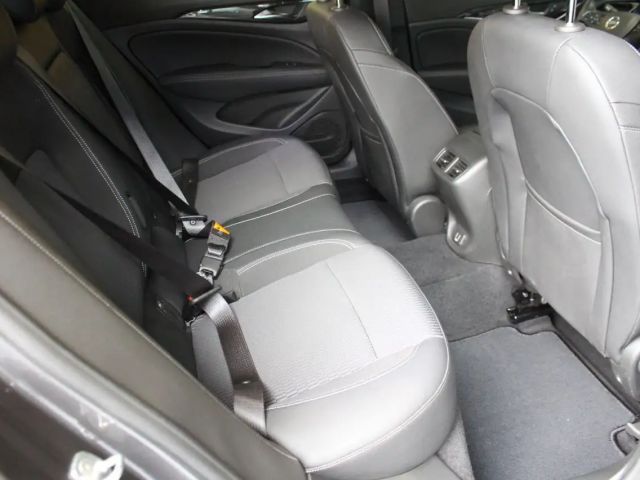 Opel Insignia Elegance Sports Tourer