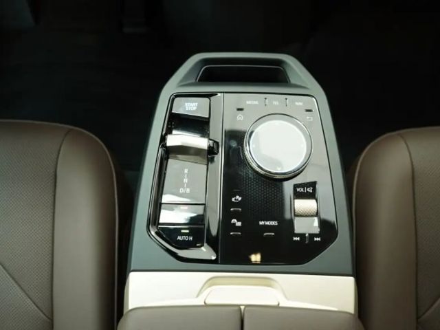 BMW iX xDrive40