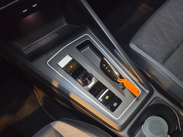 Volkswagen Golf 1.5 eTSI DSG