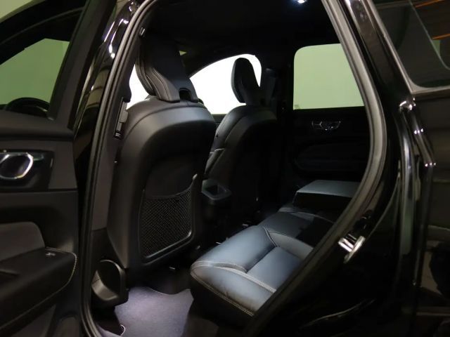 Volvo XC60 AWD Dark Geartronic Plus