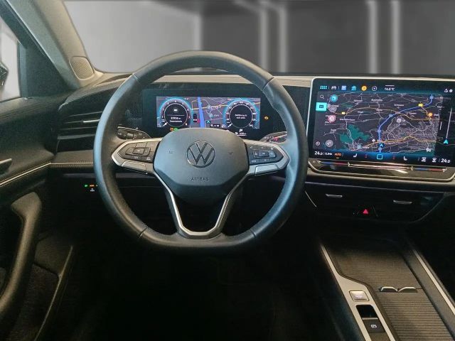 Volkswagen Passat 1.5 eTSI Business DSG