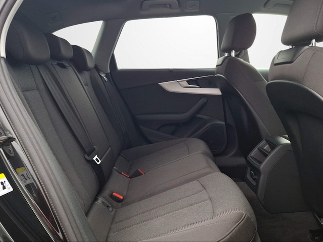 Audi A4 35 TFSI Avant S-Tronic