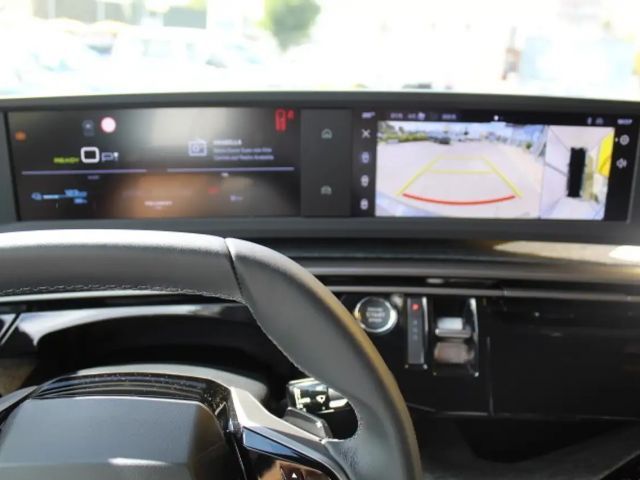 Peugeot E-5008 Allure Pack