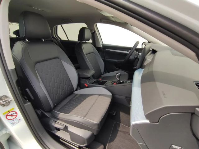 Volkswagen Golf 1.5 TSI