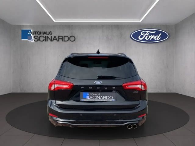 Ford Focus EcoBoost ST Line Wagon