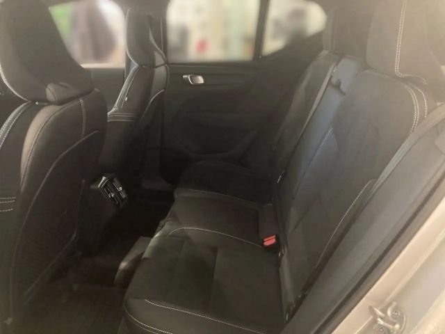 Volvo XC40 Dark Plus