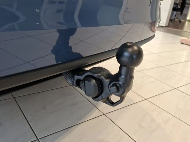 Volkswagen Golf Business DSG Variant