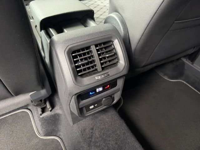 Volkswagen Tiguan 4Motion Allspace DSG R-Line