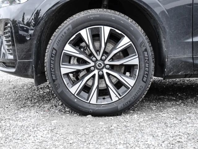 Volvo XC60 AWD Dark Plus